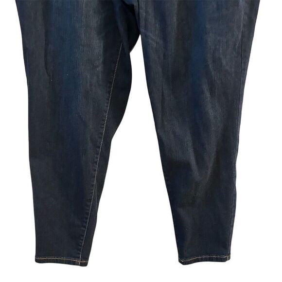 Lane Bryant Women's Plus Size 22 Blue Ankle Jeans Super Stretch - Picture 2 of 9